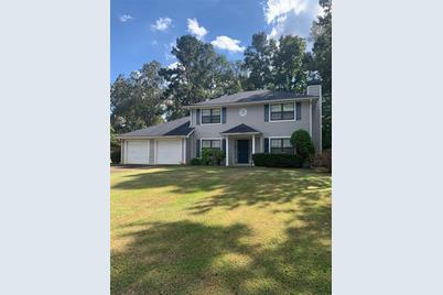 2832 Howard Drive NE - Photo 1