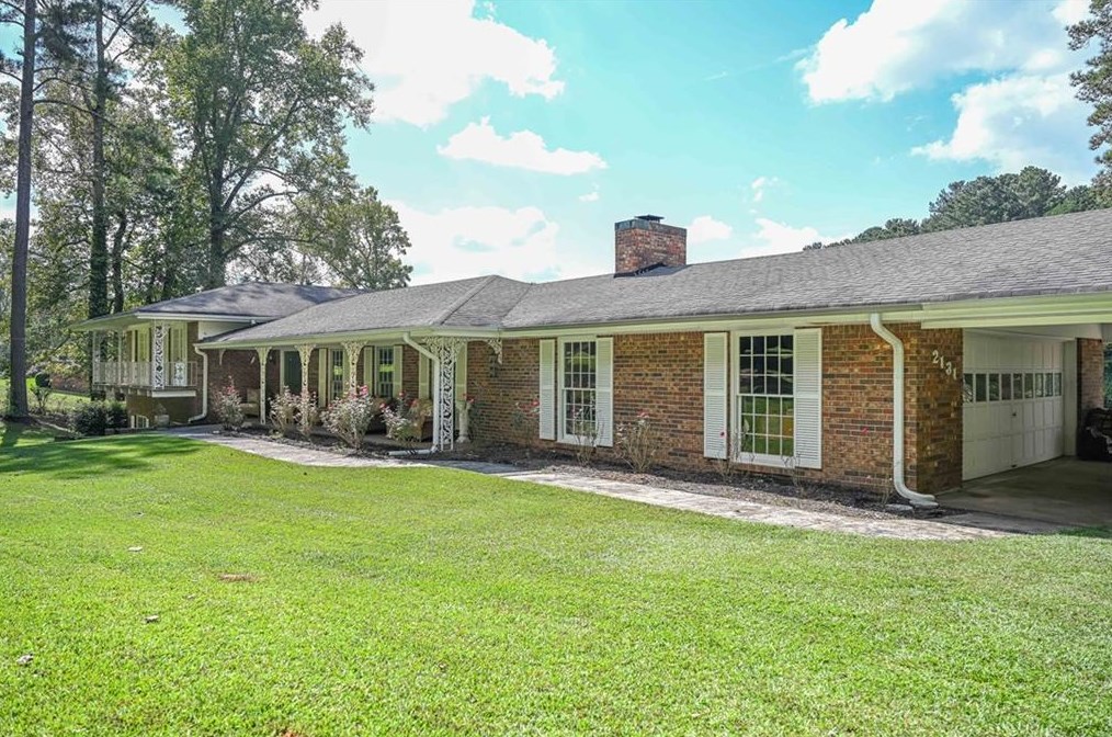 2131 Pine Dr, Douglasville, GA 30135-1339