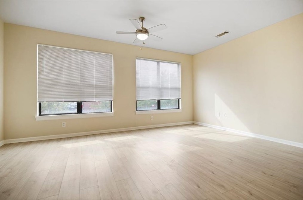 898 Oak St, Atlanta GA  30318-4732 exterior
