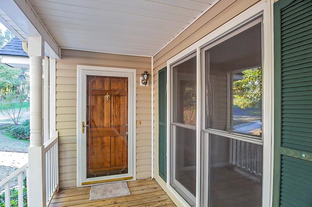 148 Warrenton Dr, Douglasville, GA 30134-6334