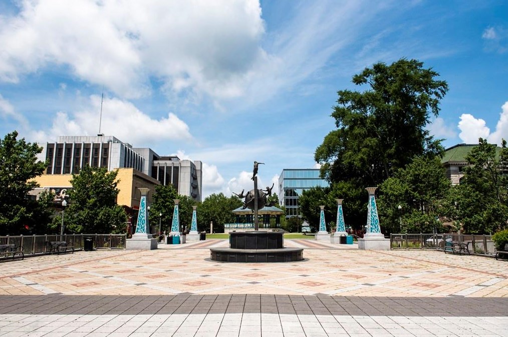 2536 Talley St, Decatur GA  30030-0041 exterior