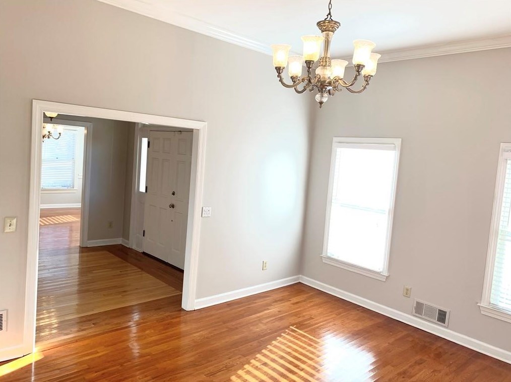 9445 Knollcrest Blvd, Alpharetta GA 30022-5112 exterior