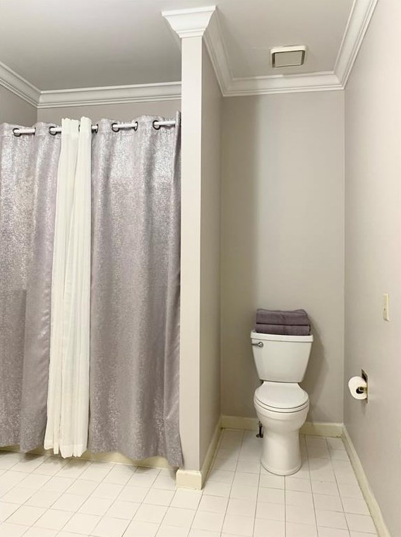 9445 Knollcrest Blvd, Alpharetta GA 30022-5112 exterior