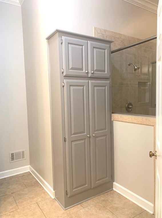 9445 Knollcrest Blvd, Alpharetta GA 30022-5112 exterior