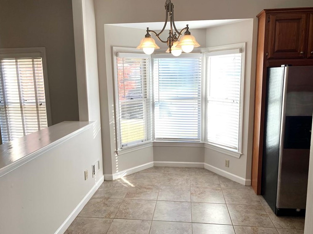 9445 Knollcrest Blvd, Alpharetta GA 30022-5112 exterior