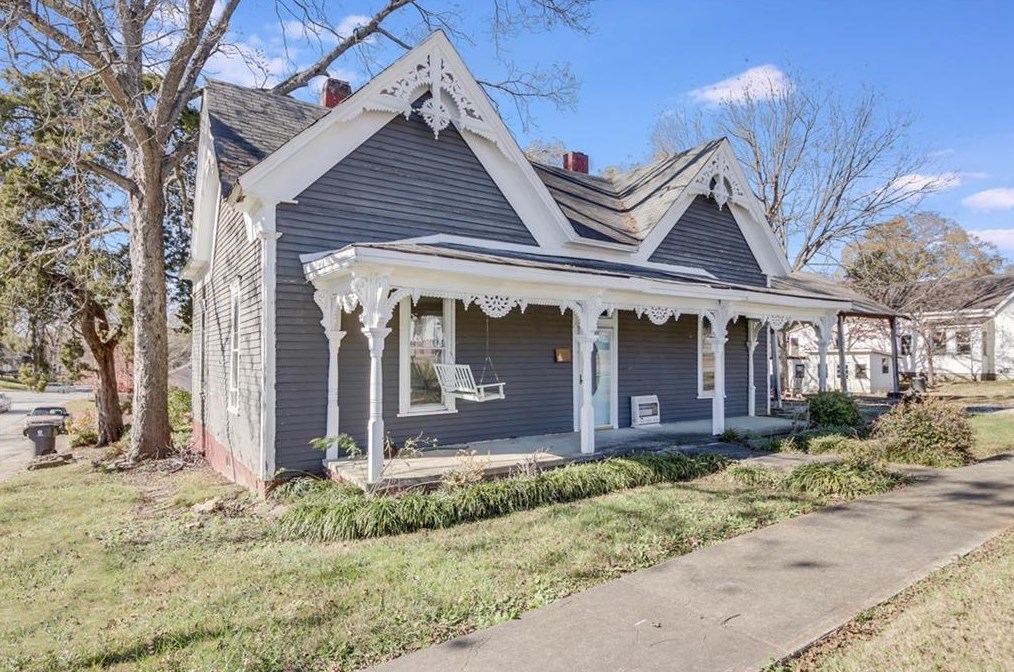 140 Spring St, Tallapoosa, GA 30176-1234