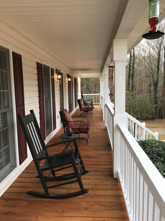 152 Tynsdale Dr, Douglasville, GA 30134-7319