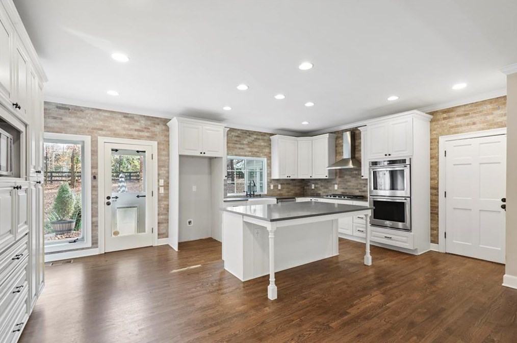 13155 New Providence Rd, Alpharetta, GA 30004-3757