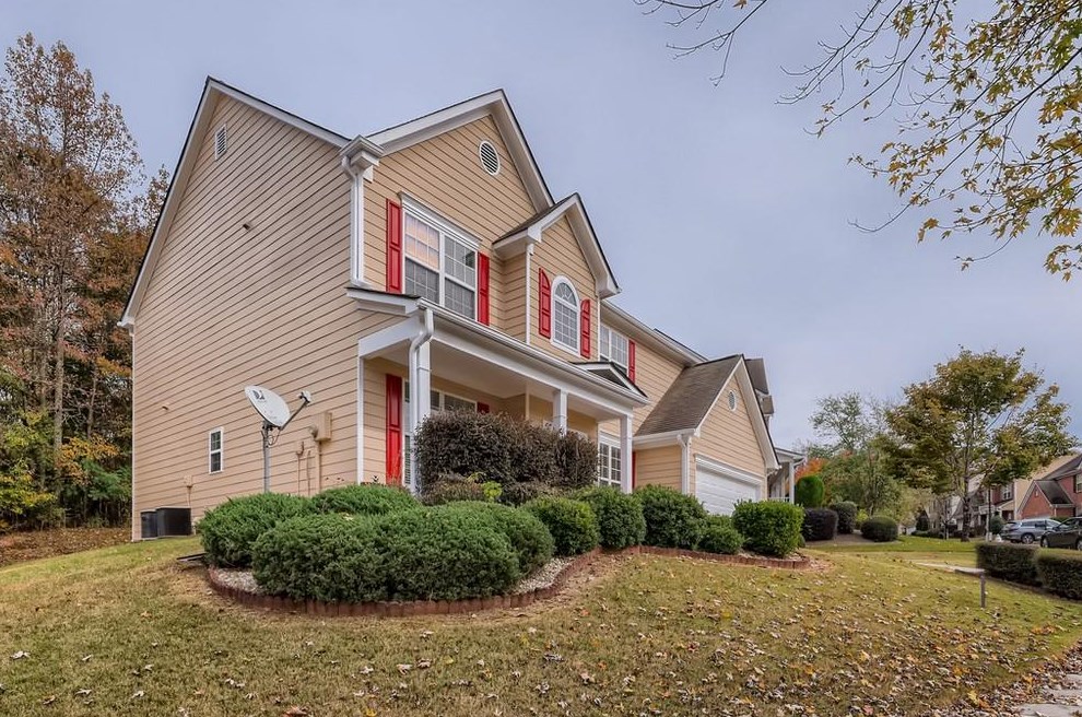 2427 Longmont Dr, Lawrenceville, GA 30044-2084