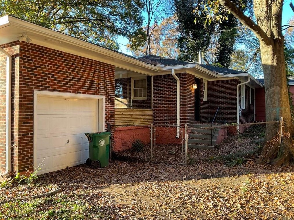 2202 2nd Ave, Decatur GA  30032 exterior