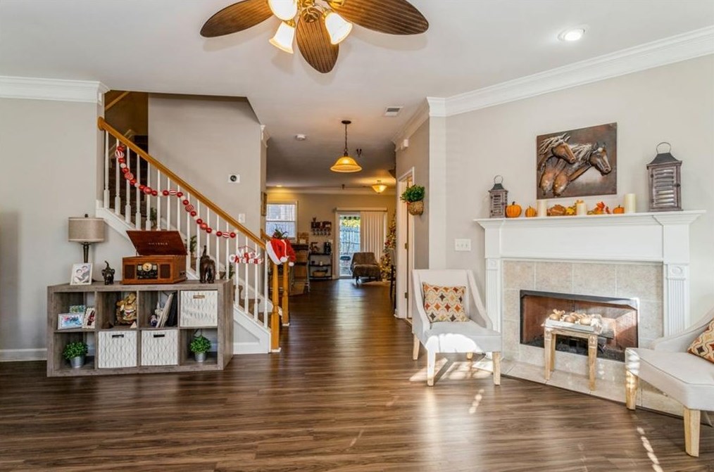 1266 Harris Commons Pl, Roswell, GA 30076-4653