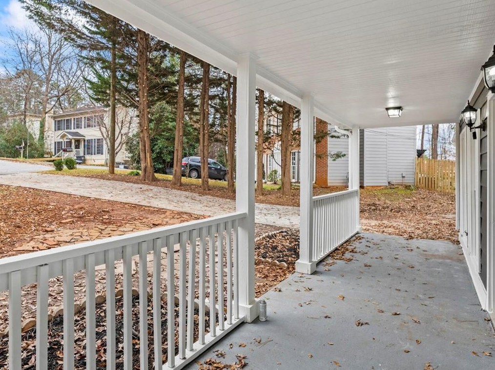 1025 Bass Ct, Lawrenceville GA  30043-5203 exterior