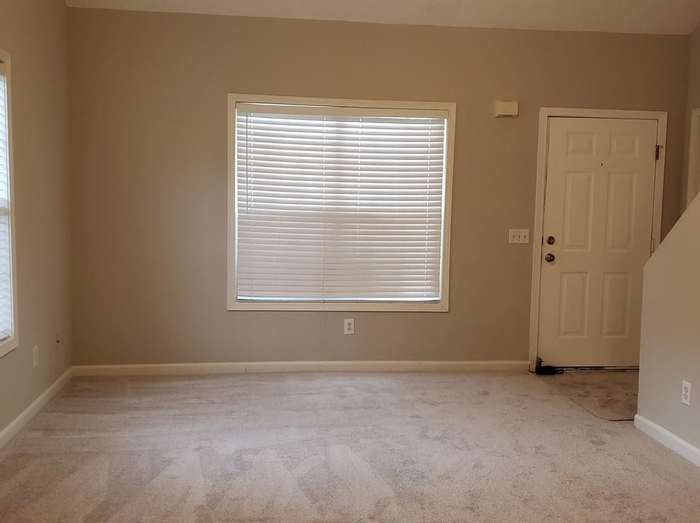 540 Cherokee Overlook Ct, Holly Springs, GA 30115