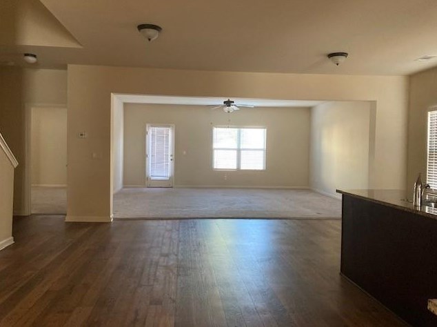 216 Aberdeen Way, Dallas GA 30132-2620 exterior