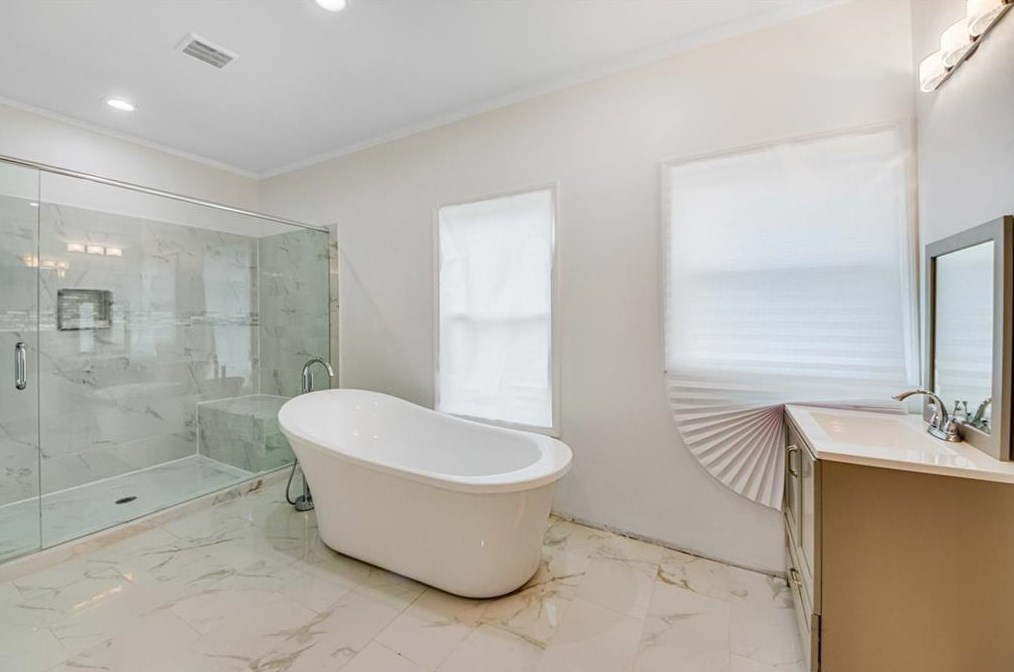 4129 Rainbow Dr, Decatur GA  30034-2224 exterior