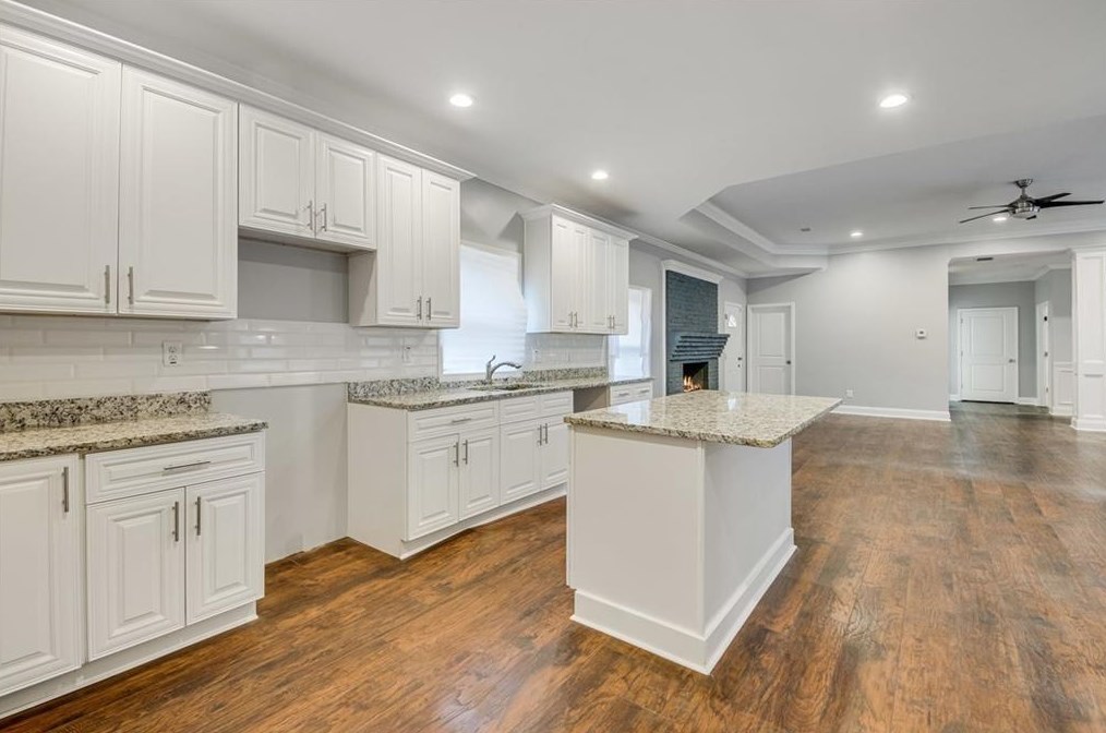 4129 Rainbow Dr, Decatur GA  30034-2224 exterior