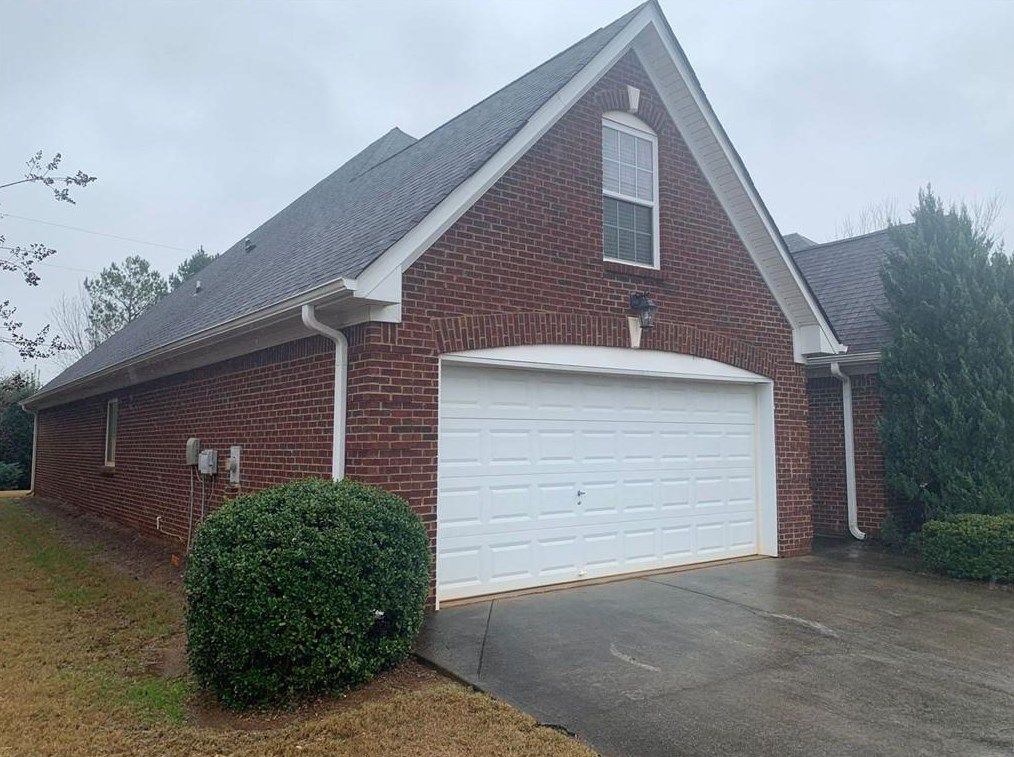 665 Valley Glen Dr, Dacula, GA 30019