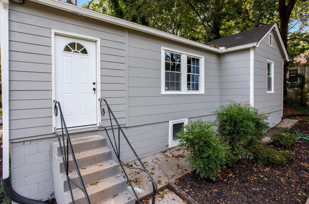 3433 Glen Rd, Decatur GA  30032-2507 exterior