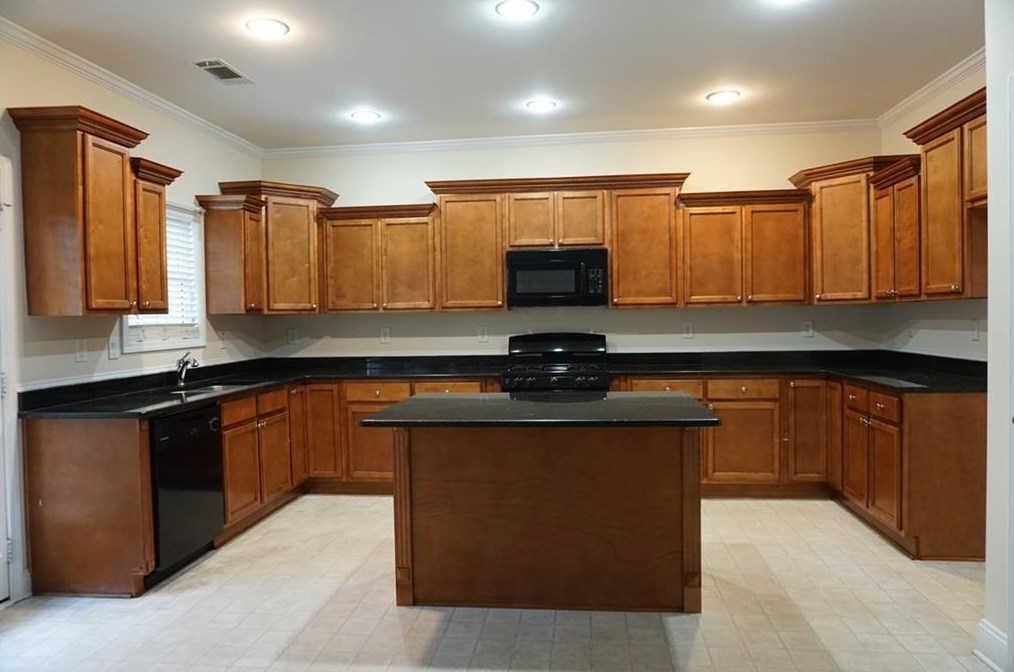 1097 Scenic Park Trl, Lawrenceville, GA 30046-7122
