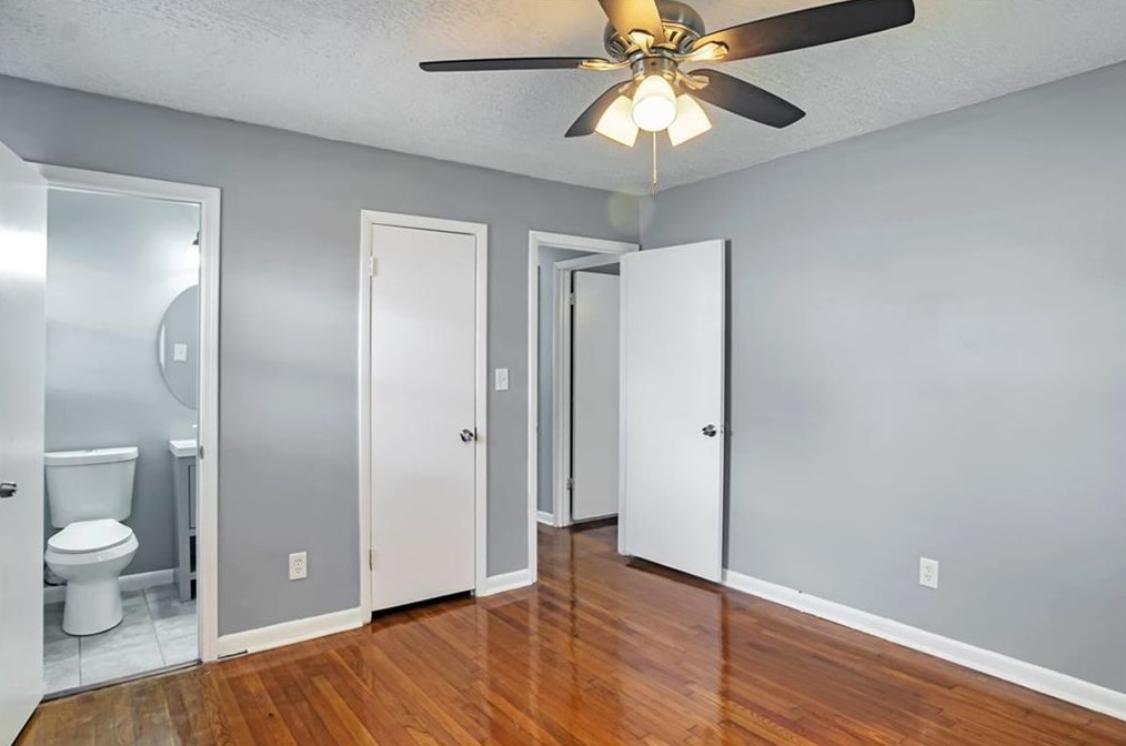 985 Winburn Dr, Atlanta GA  30344-2872 exterior
