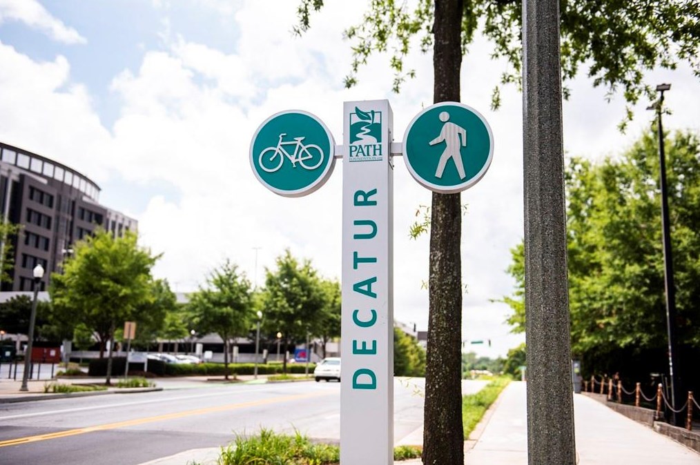 2540 Talley St, Decatur GA  30030-0041 exterior