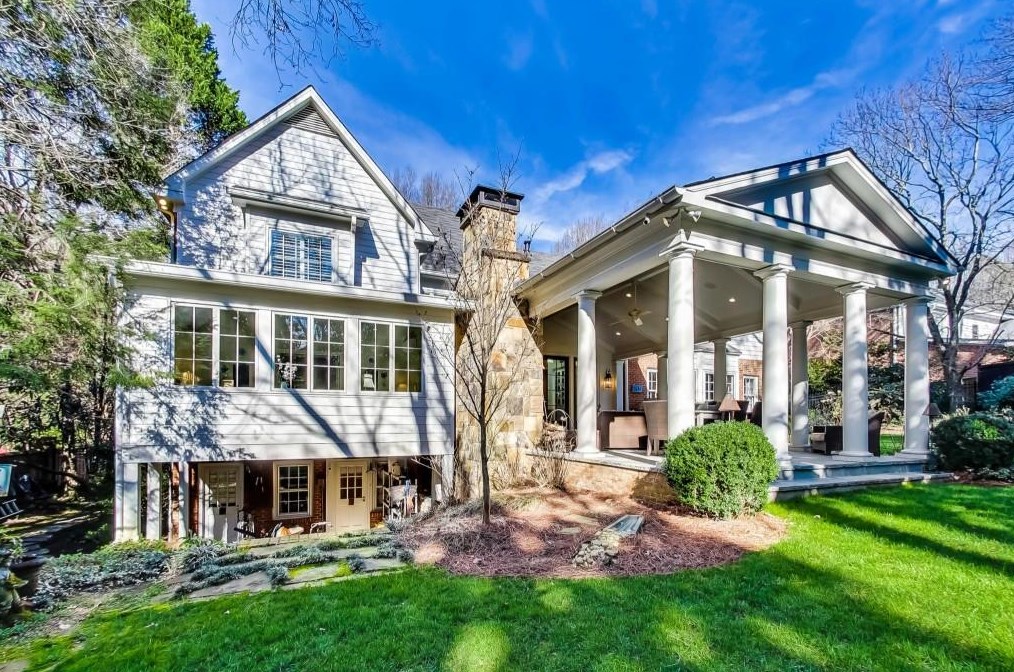 1302 Wesley Pl, Atlanta GA  30327-1712 exterior