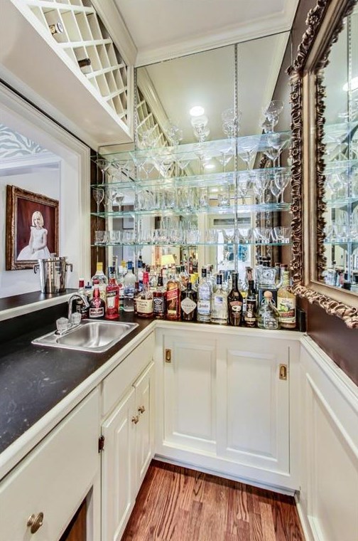 1302 Wesley Pl, Atlanta GA  30327-1712 exterior