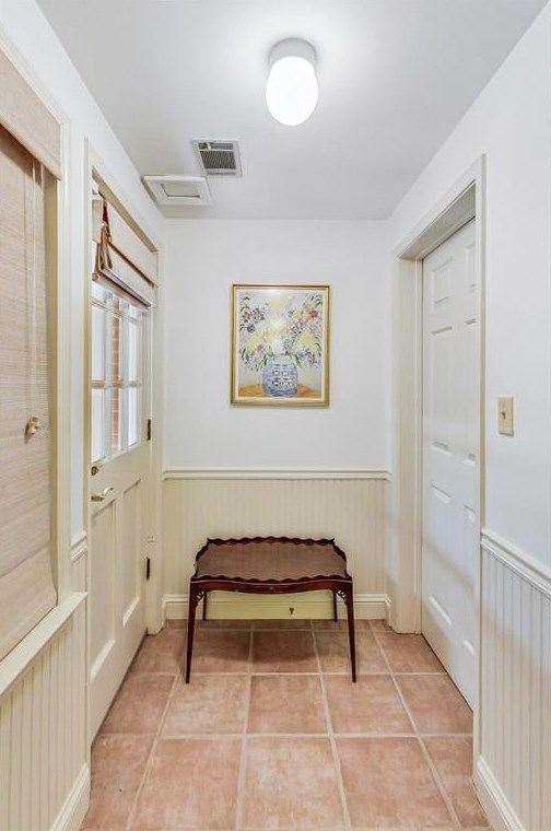 1302 Wesley Pl, Atlanta GA  30327-1712 exterior