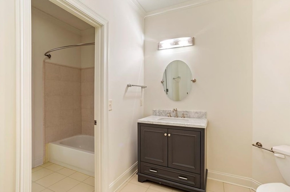 688 Mountain Dr, Atlanta GA 30342-3900 exterior