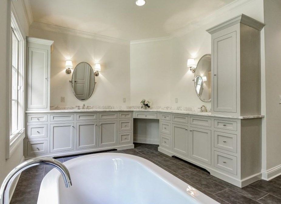 688 Mountain Dr, Atlanta GA 30342-3900 exterior