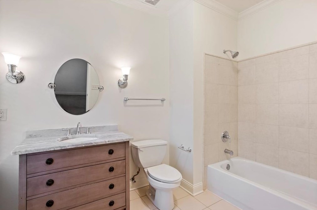 688 Mountain Dr, Atlanta GA 30342-3900 exterior