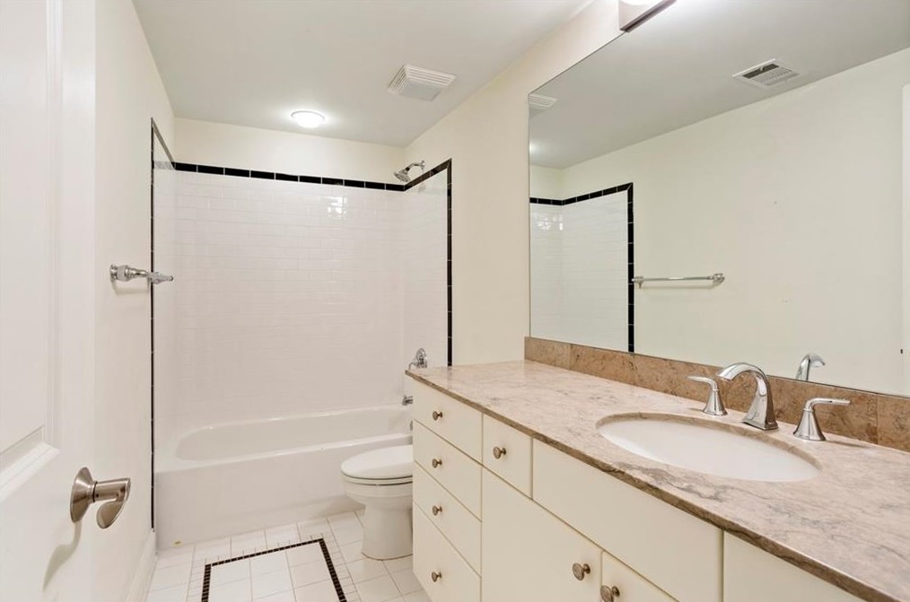 688 Mountain Dr, Atlanta GA 30342-3900 exterior