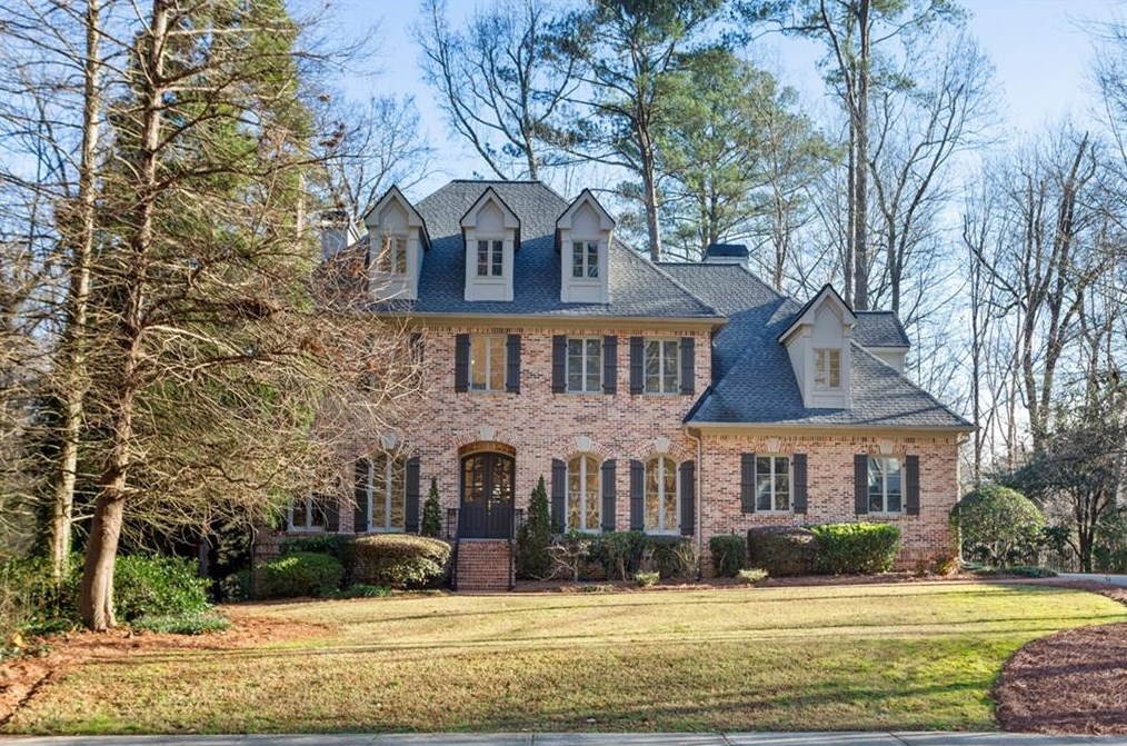 688 Mountain Dr, Atlanta GA 30342-3900 exterior