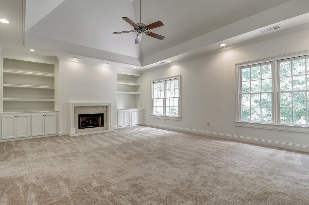 688 Mountain Dr, Atlanta GA 30342-3900 exterior