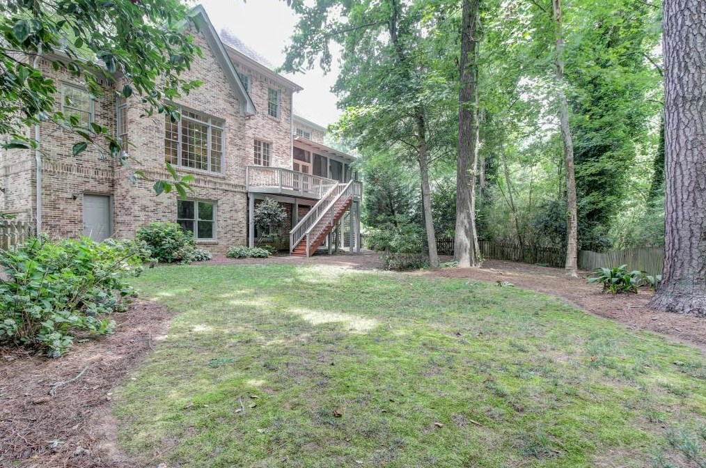 688 Mountain Dr, Atlanta GA 30342-3900 exterior