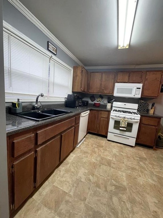 190 Pne Dr, Calhoun GA 30701-1629 exterior