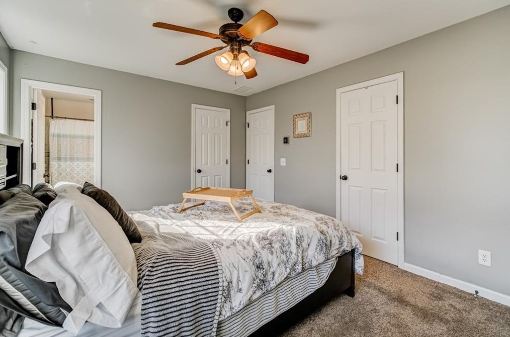 179 Levi St, Calhoun GA 30701-8018 exterior