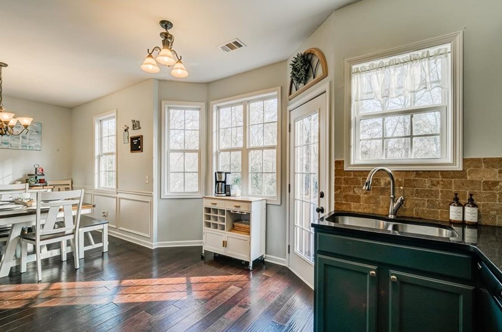 179 Levi St, Calhoun GA 30701-8018 exterior