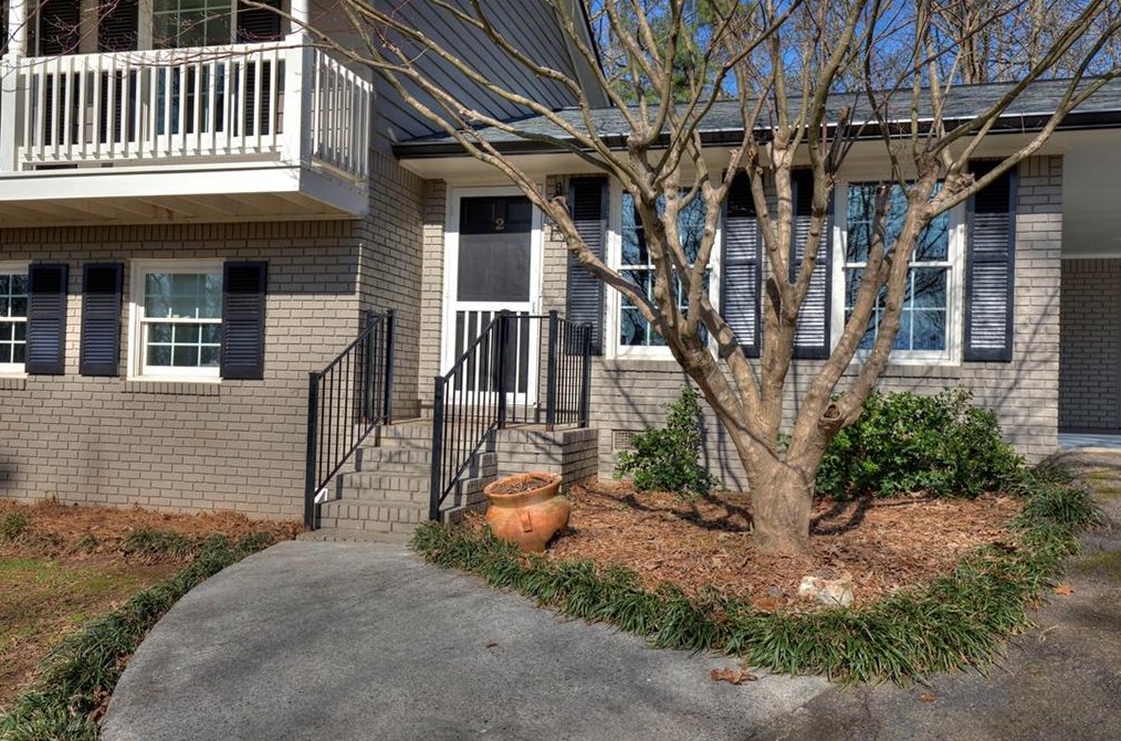 2 Ridgewood Dr, Euharlee, GA 30120