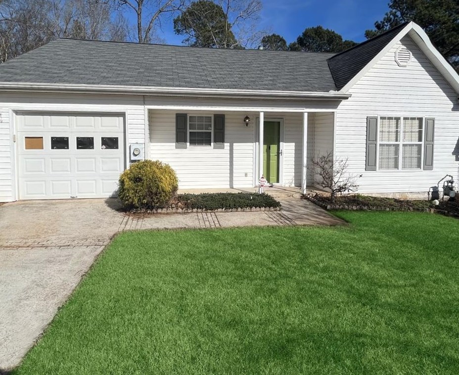 239 Oak Cir N #3, Stockbridge, GA 30281