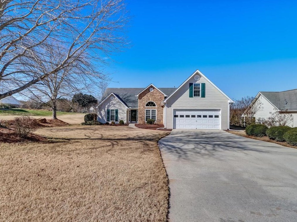 6047 Devonshire Dr, Flowery Branch, GA 30542-5441
