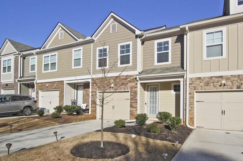 5146 Madeline Pl, Stone Mountain, GA 30083-1623