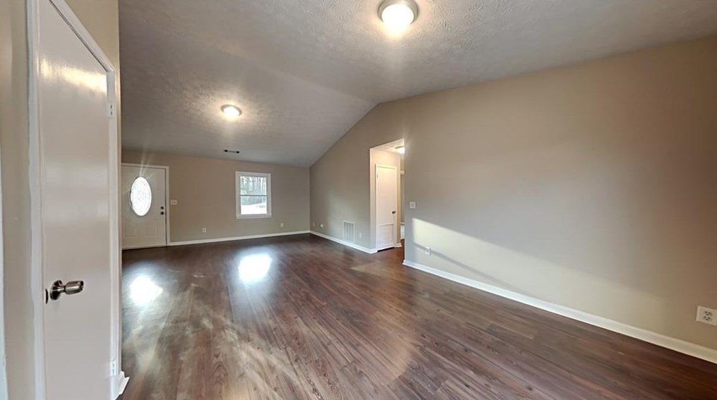 1250 Country Ln Way Ne, Conyers, GA 30012