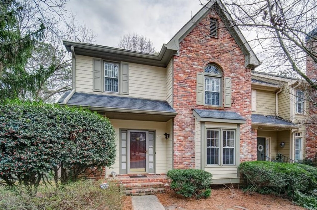 218 Riverview Trl, Roswell, GA 30075-4867