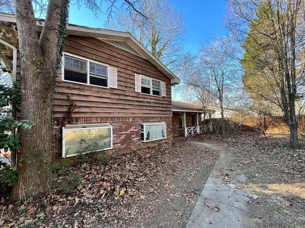 5288 Winters Chapel Rd, Atlanta, GA 30360-1461