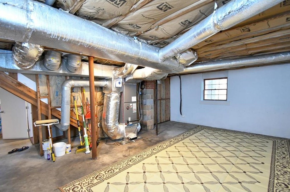 1505 Robinhood Trl, Gainesville GA  30501-2427 exterior