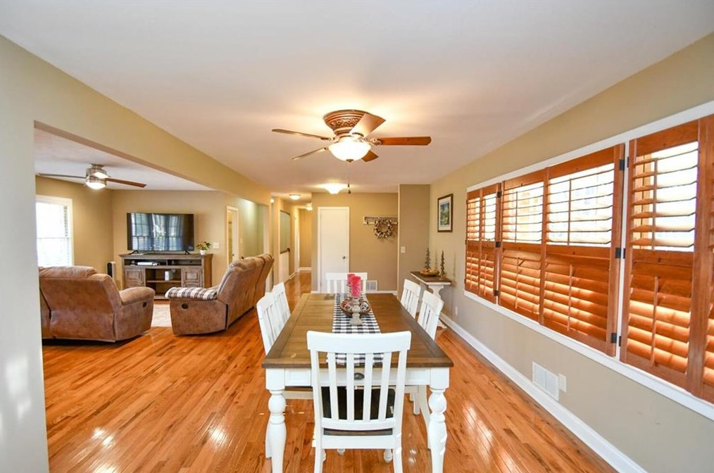 1505 Robinhood Trl, Gainesville GA  30501-2427 exterior