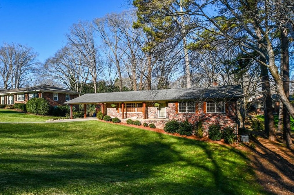 1505 Robinhood Trl, Gainesville GA  30501-2427 exterior