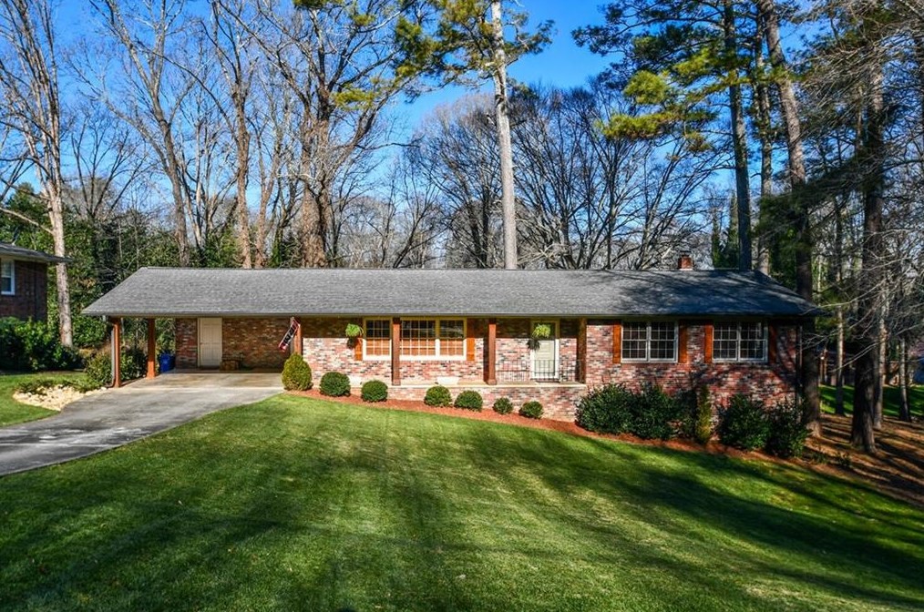 1505 Robinhood Trl, Gainesville GA  30501-2427 exterior