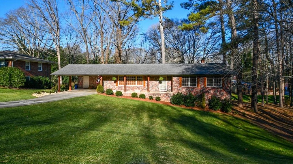 1505 Robinhood Trl, Gainesville GA  30501-2427 exterior